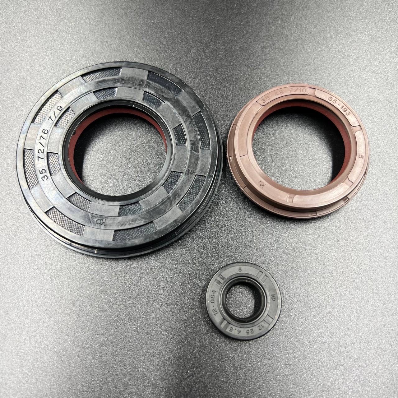 03F61982-6B9A-4A6D-9787-B00E7C031900