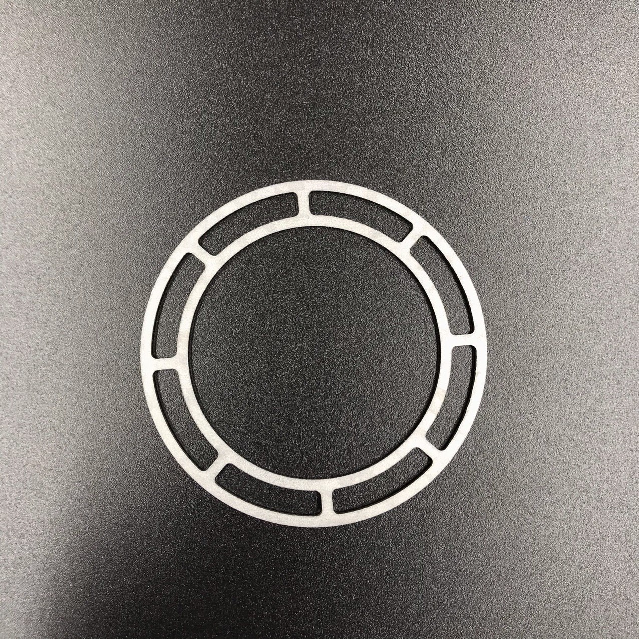 photo5303250859632733518