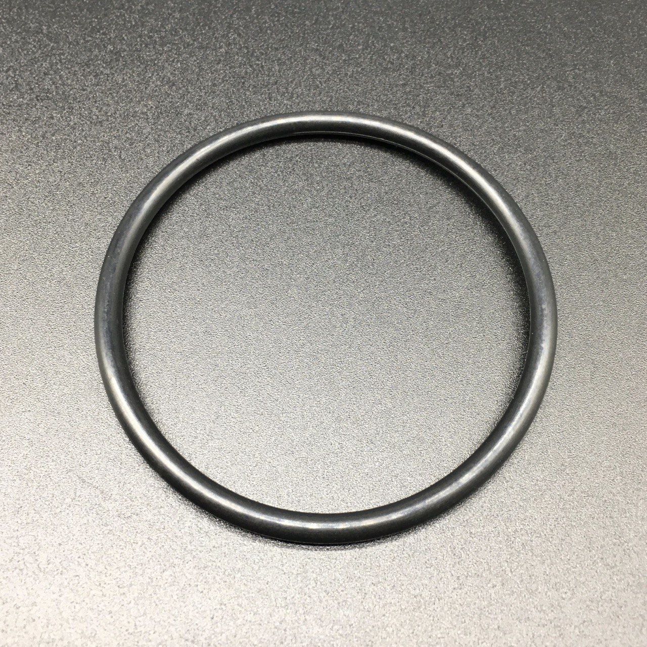 photo5251540870728102595