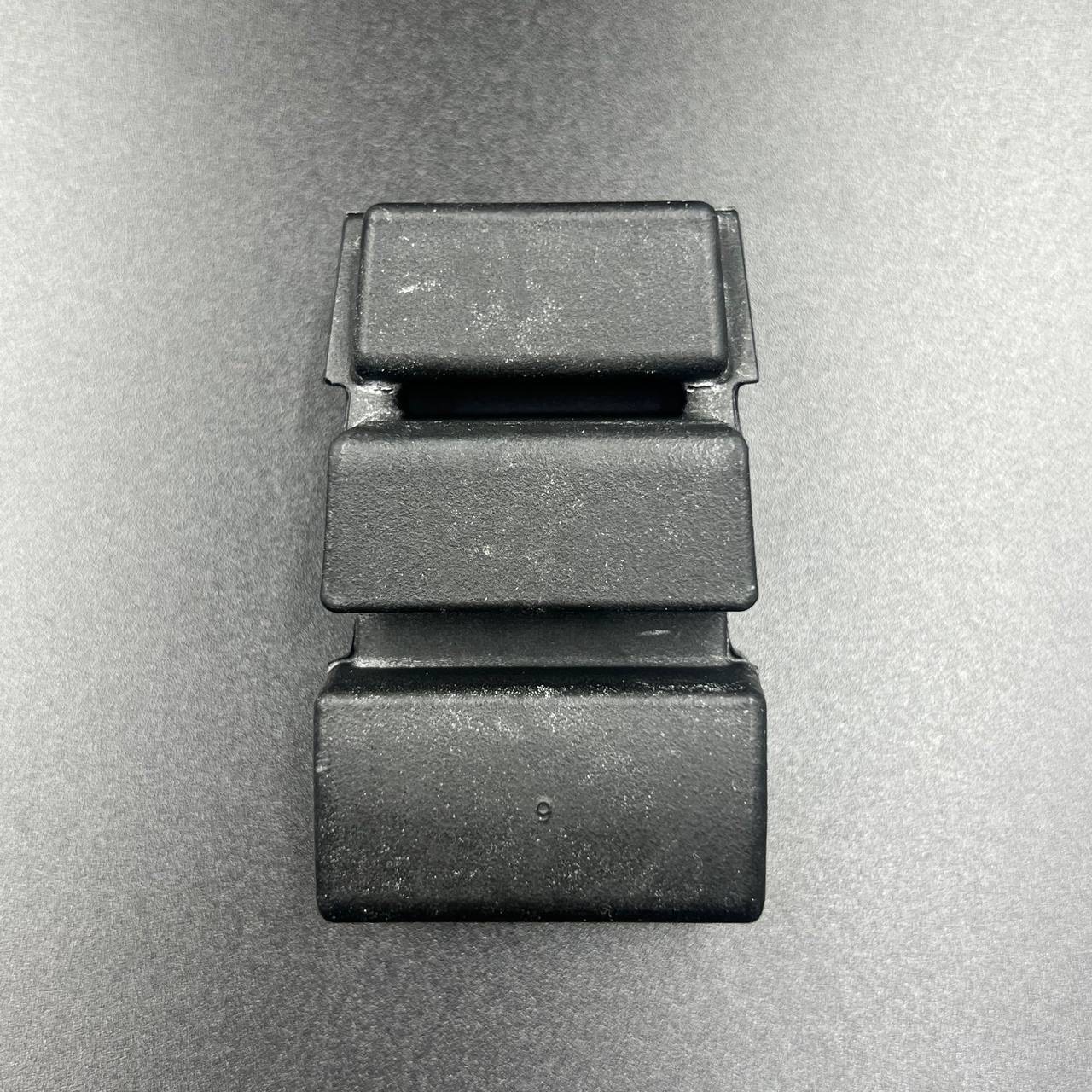 84483124-A459-4227-B4F5-03875790E90D