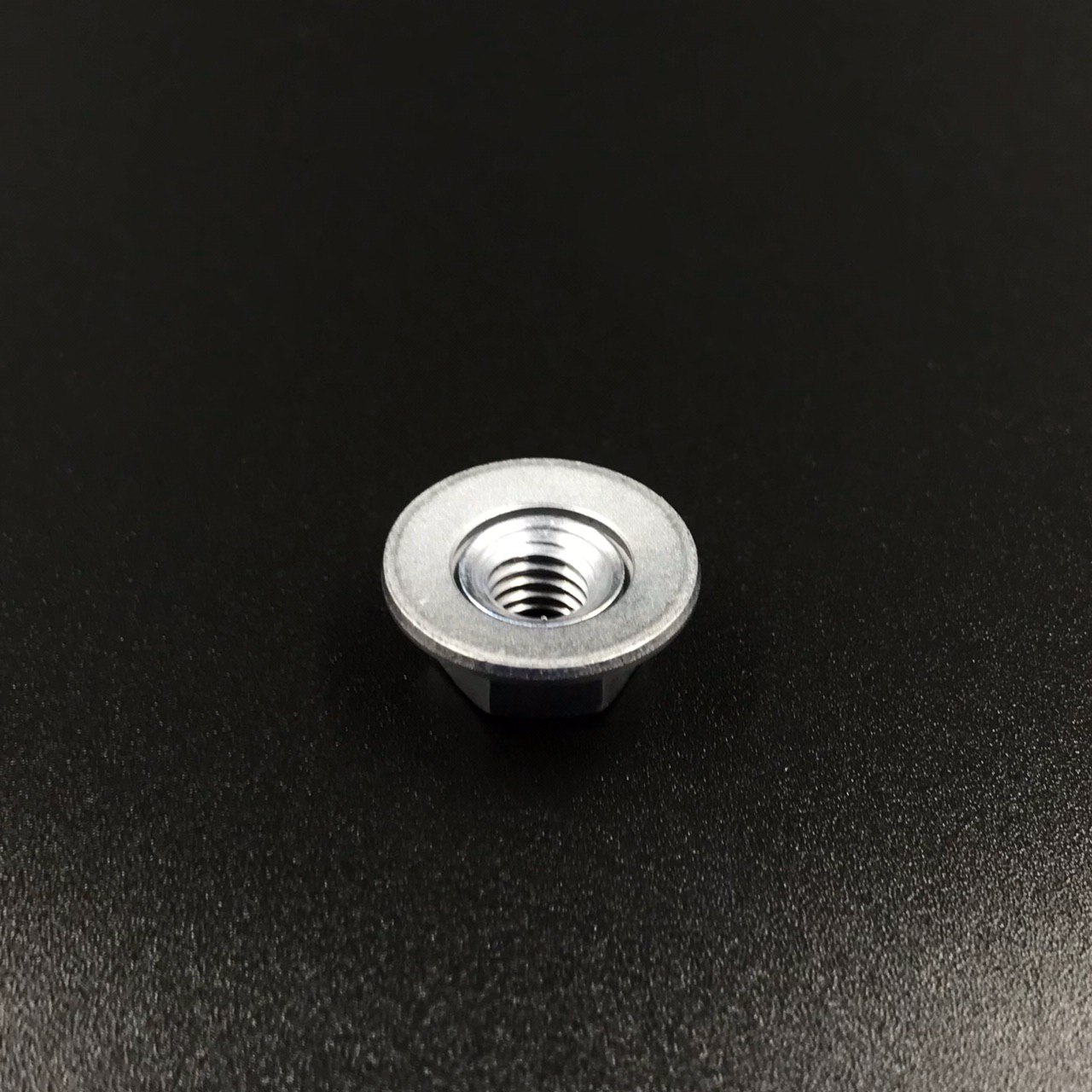 photo5303250859632733578