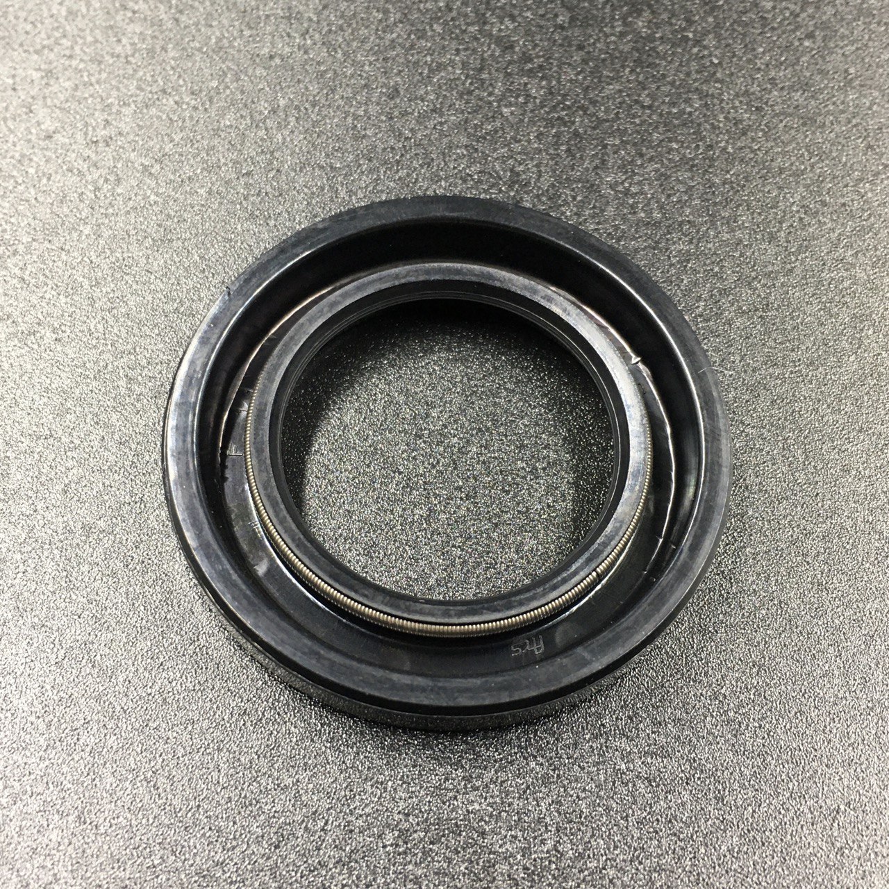 photo5460672440507149855