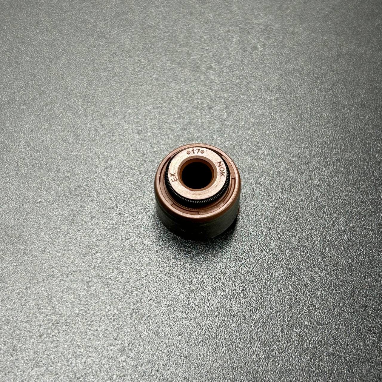 EAE83184-7B4C-4F39-8944-00EC29617375