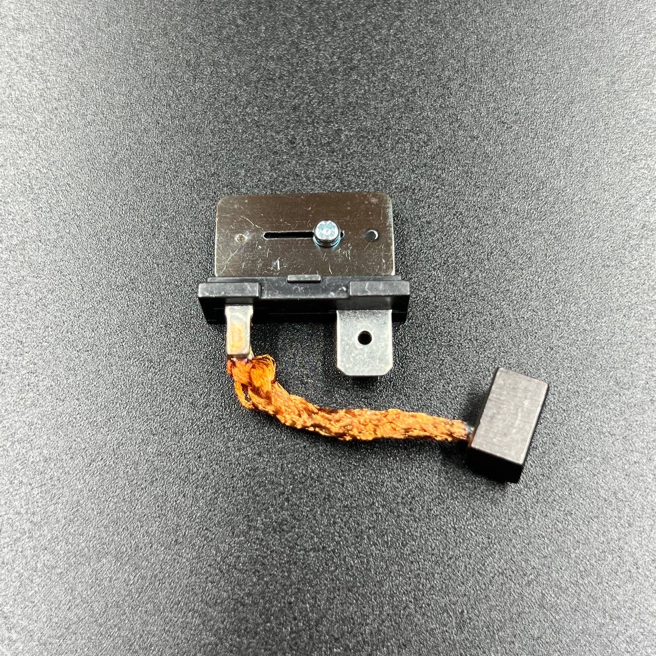 D7C81E70-64C3-4463-B2D0-623A0031A936