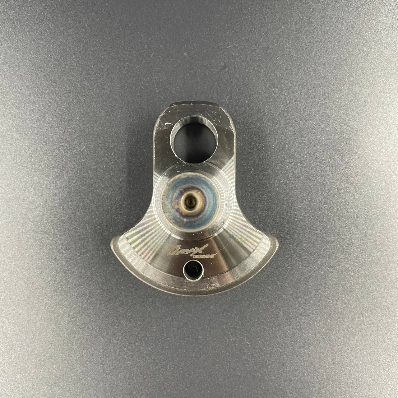 photo_5291800854778750799_y