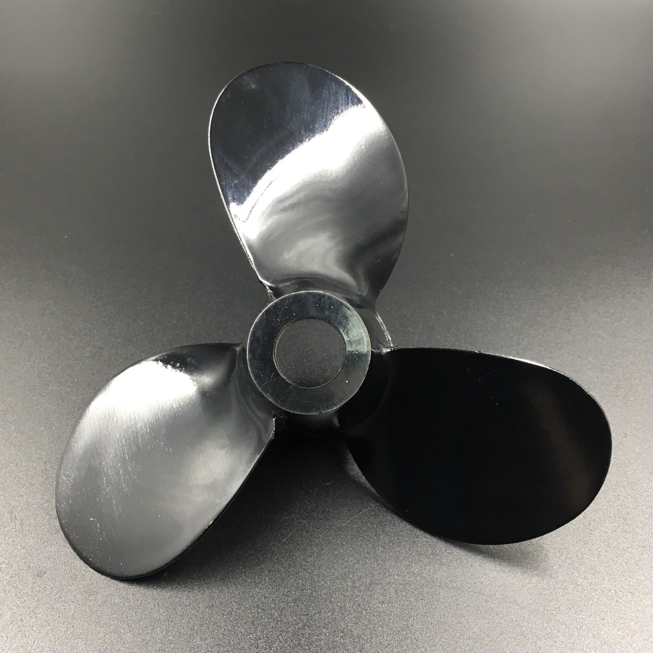 photo5263015498629624599