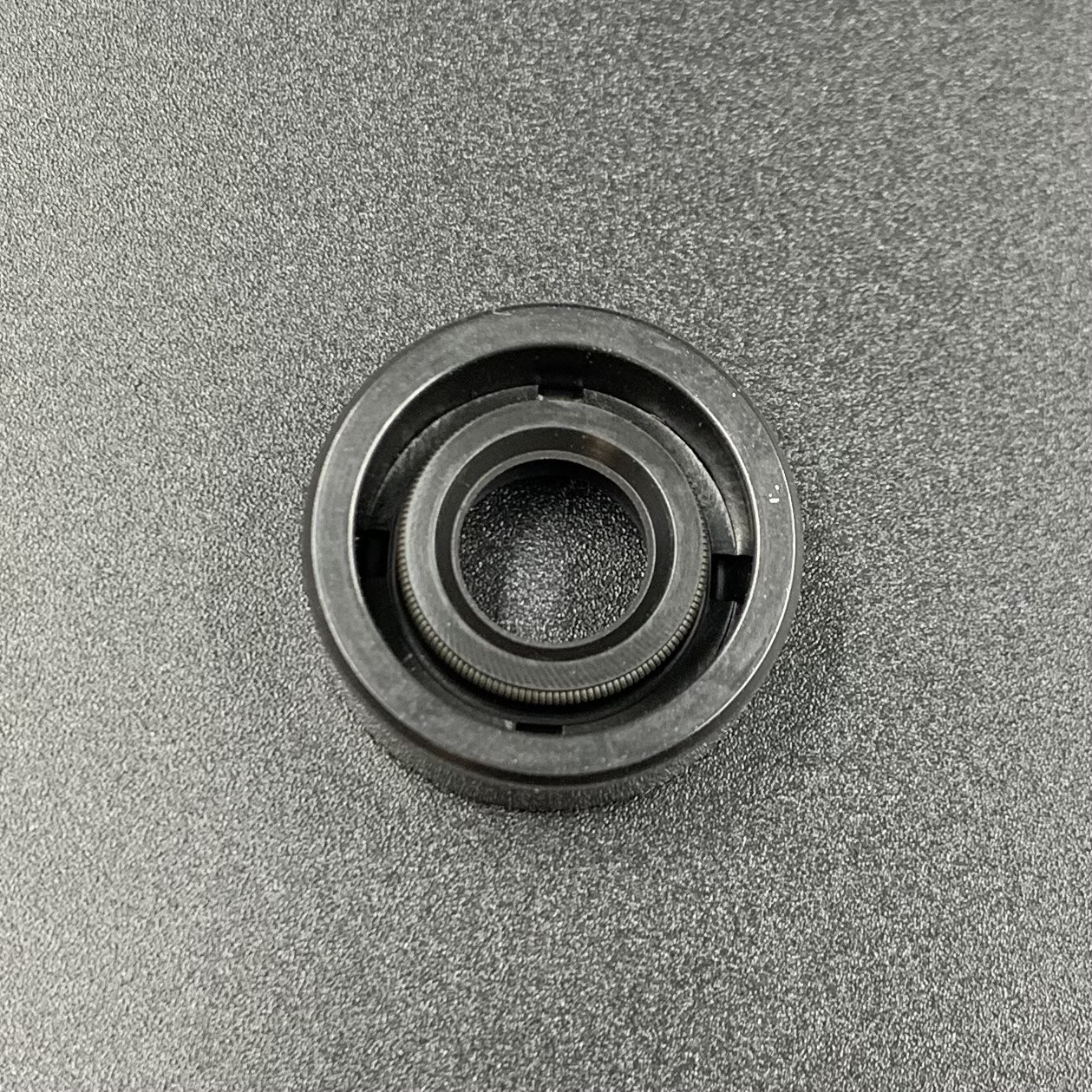 photo5415663060145779114