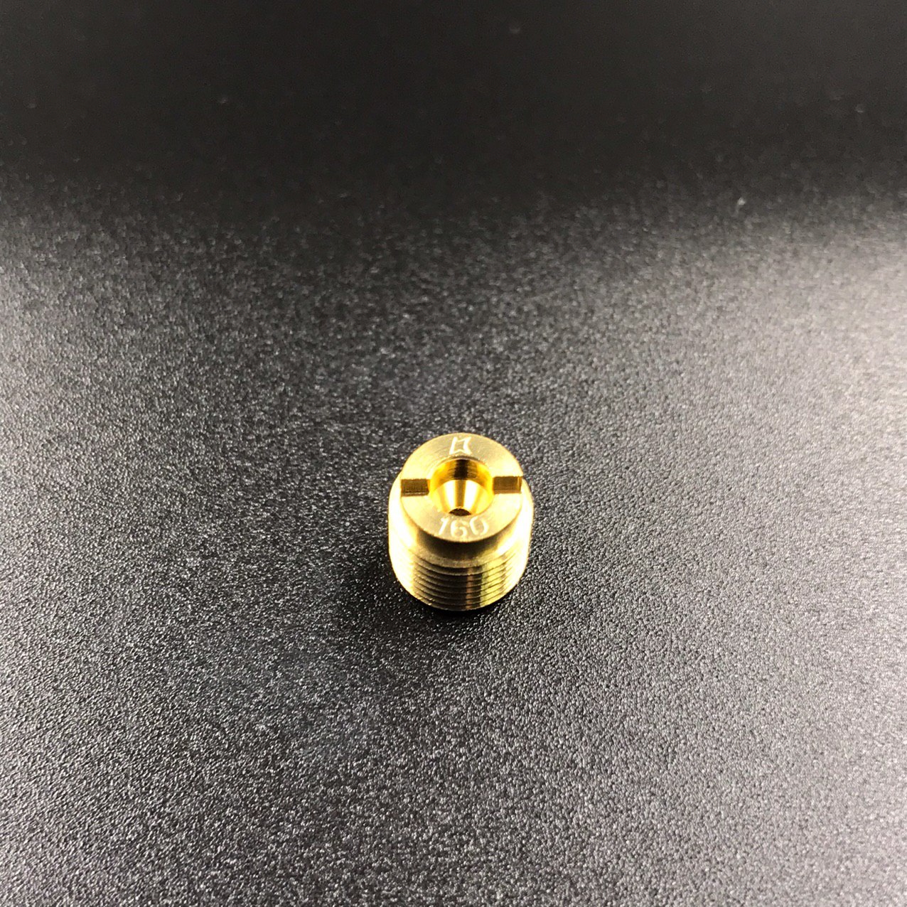 photo5303250859632733500