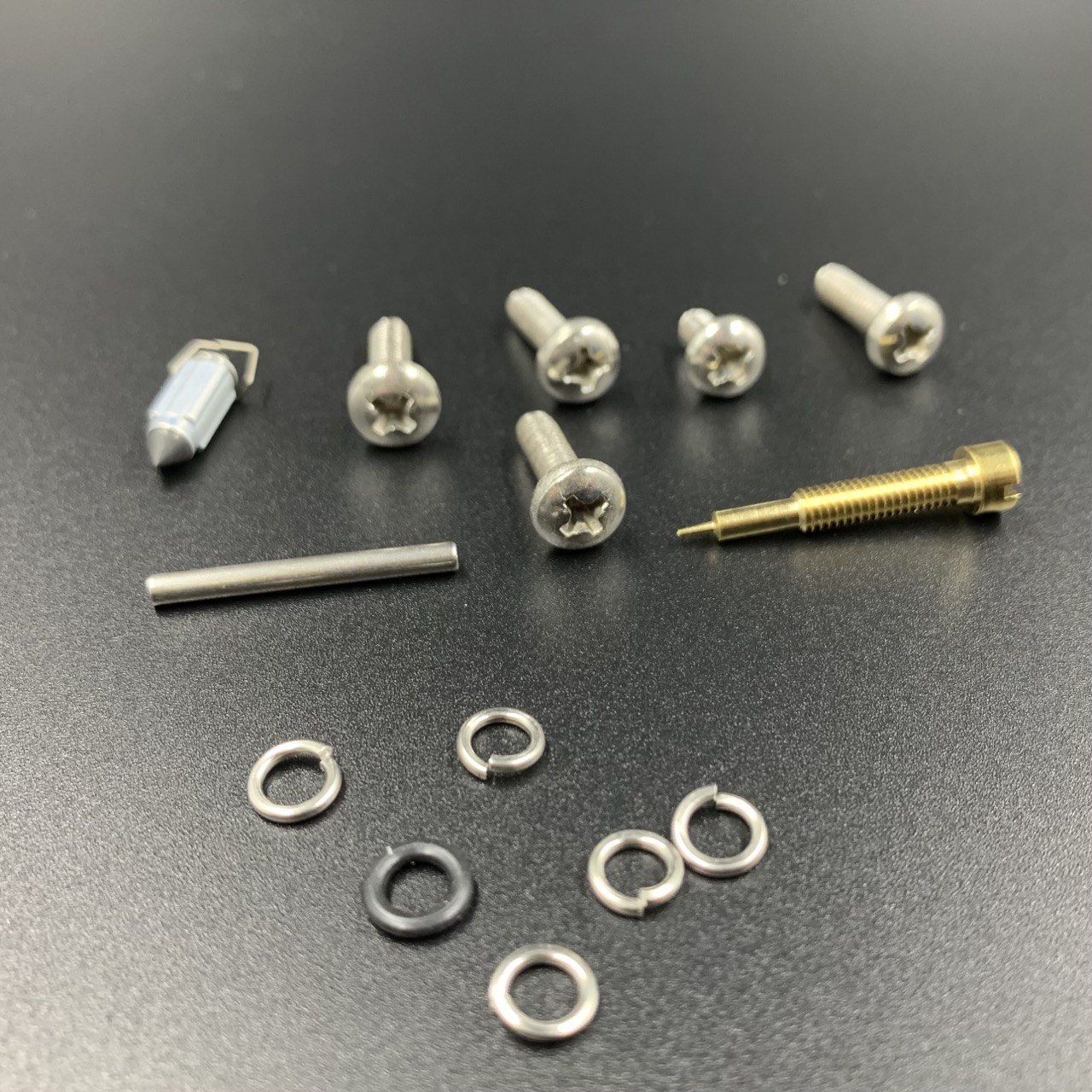 photo5415663060145778899