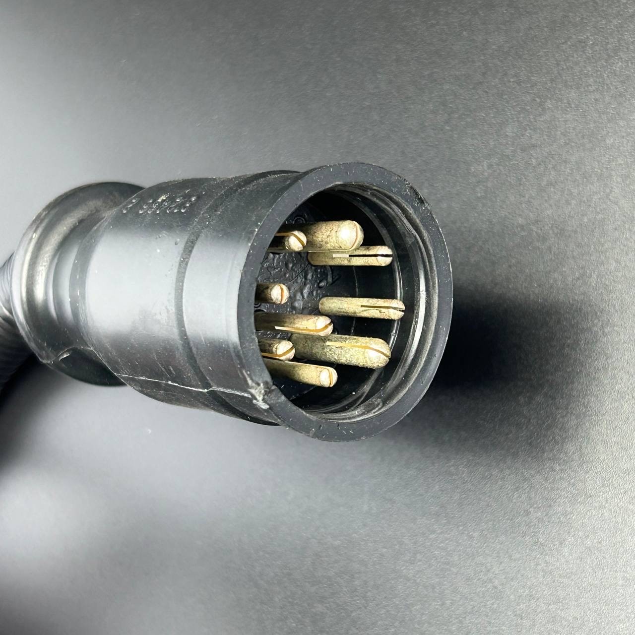 21B0A9F4-0EF8-4C62-A51A-F904E1769BCB