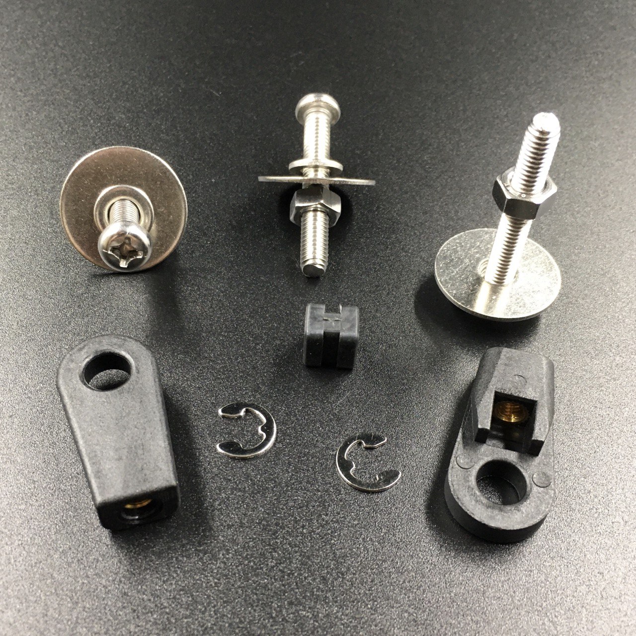 photo5246943357345836755