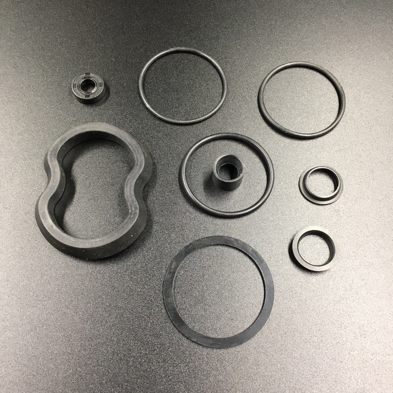 photo5435907560294165964