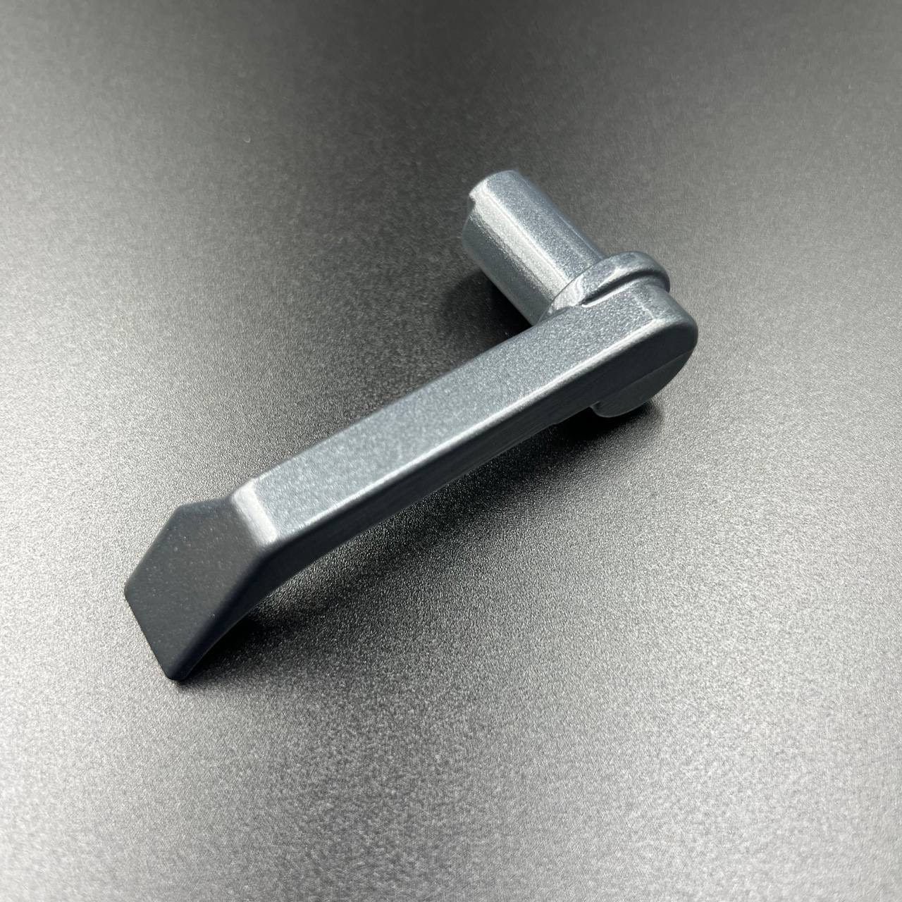 F8933208-60F8-4E79-9123-EDD89282B747