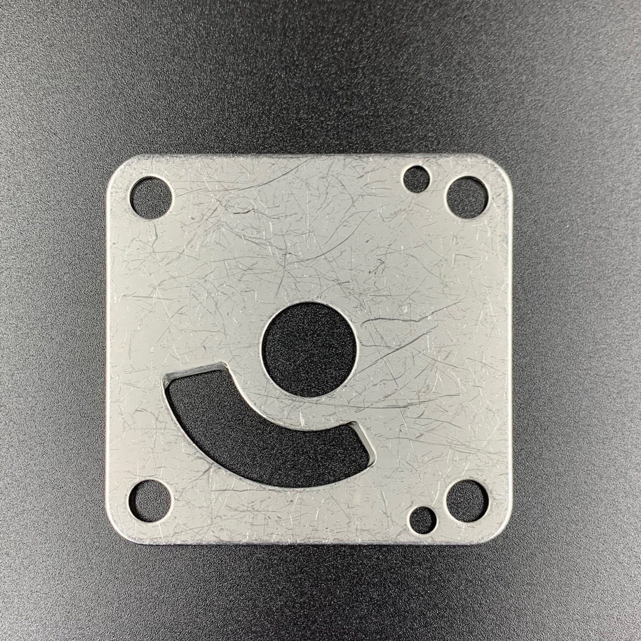 photo5303345099805142866