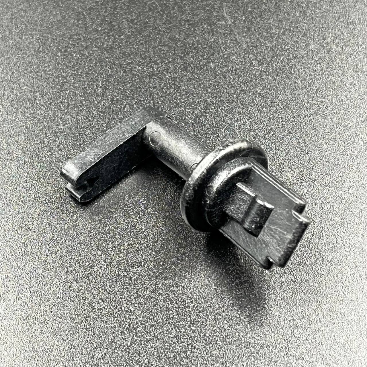 81880766-07D5-4FC9-BE76-9D1F7D40F35C