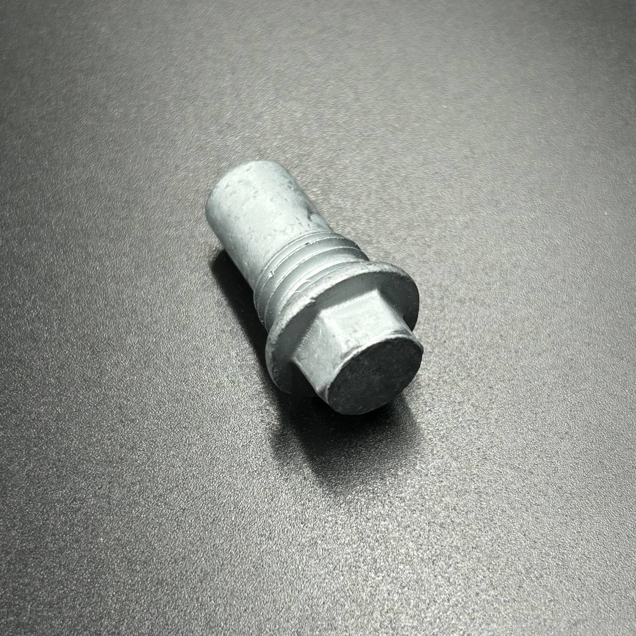 3E878511-EA45-4E05-A353-84EB82759BF1