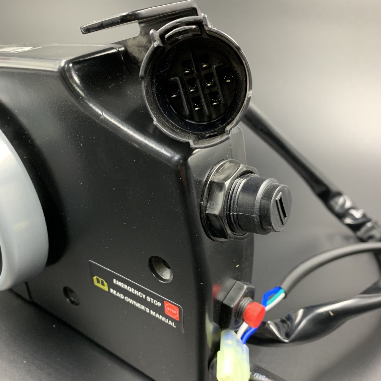 photo5201777867808159043