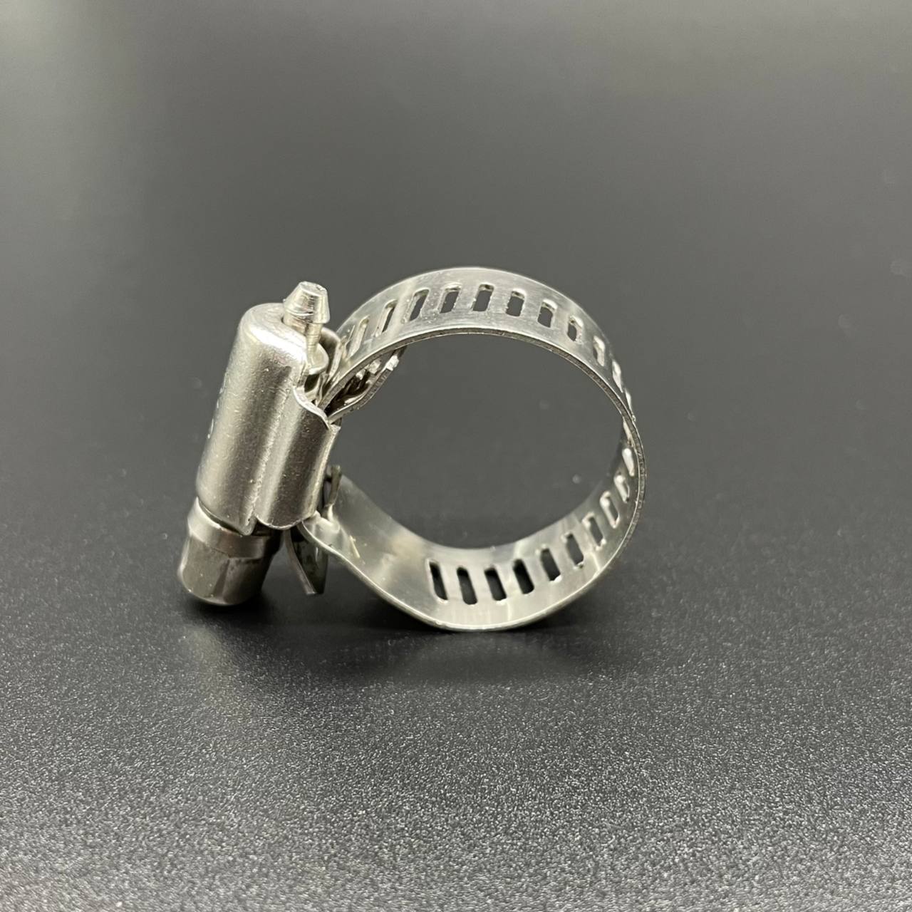 photo5294058375488844656