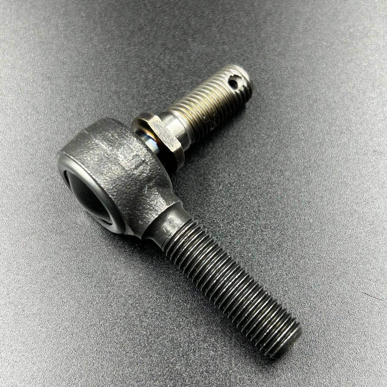 3DDC0644-EB43-4664-965A-90DE133A9540