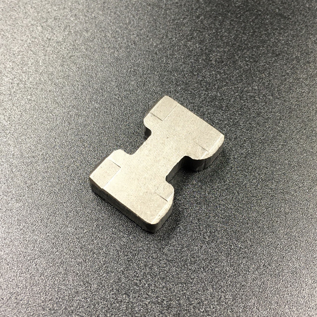 photo5449372484630588835