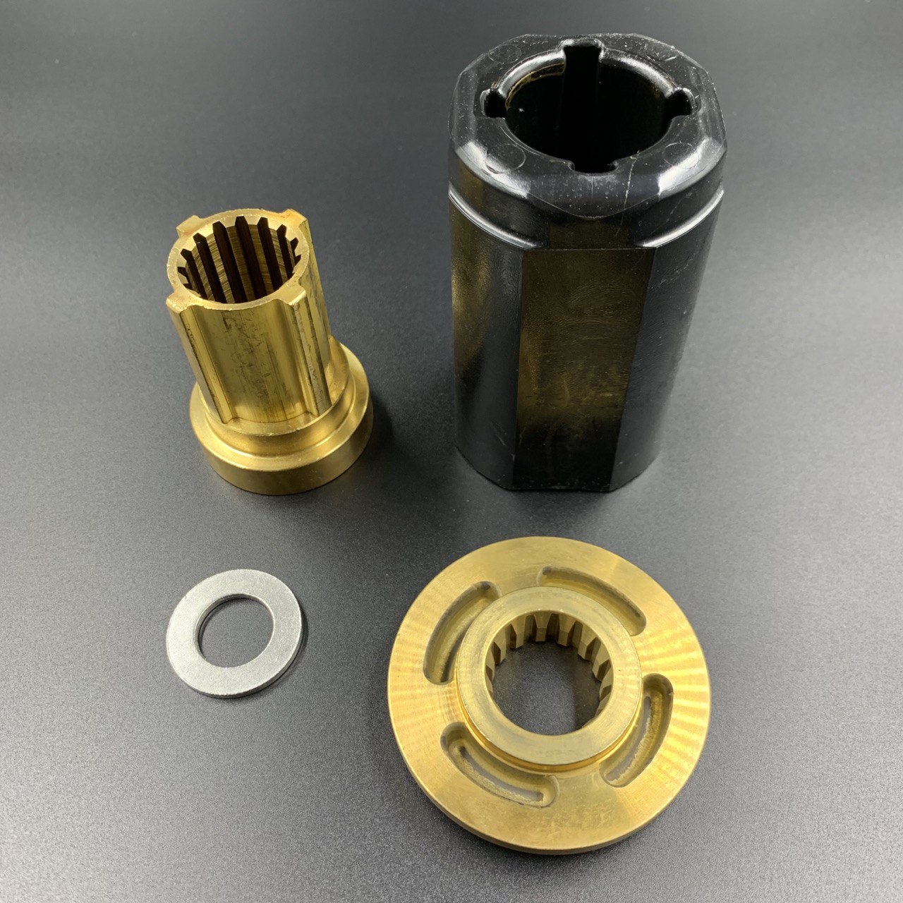 photo5305503518439879898