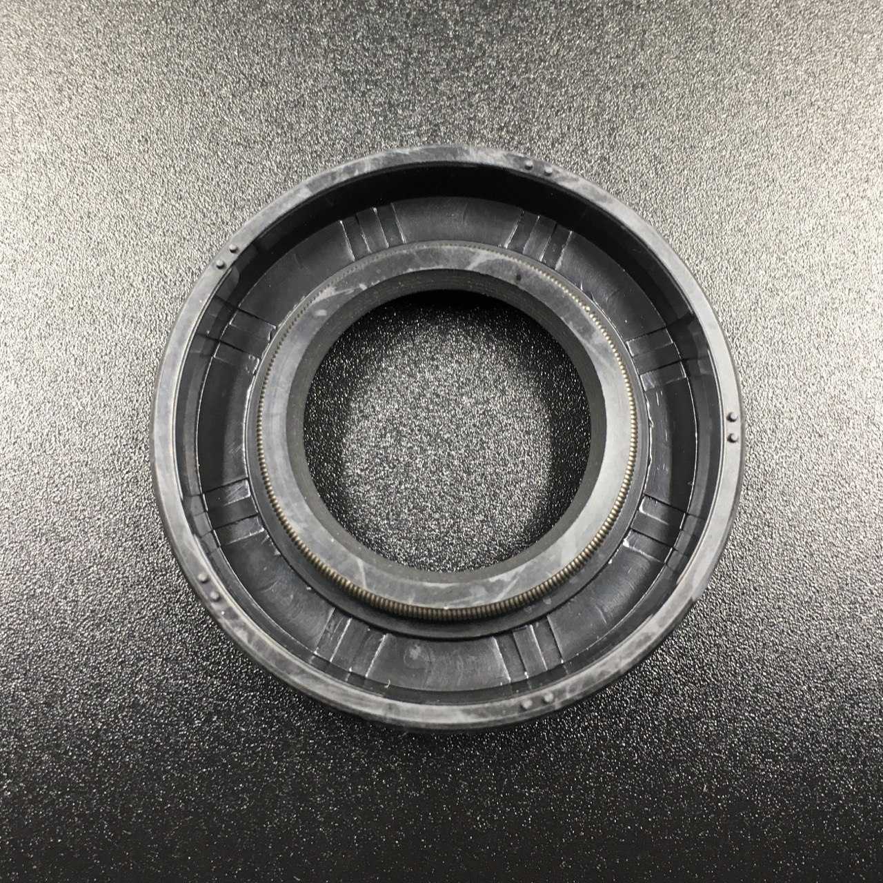 photo5219845158839889937