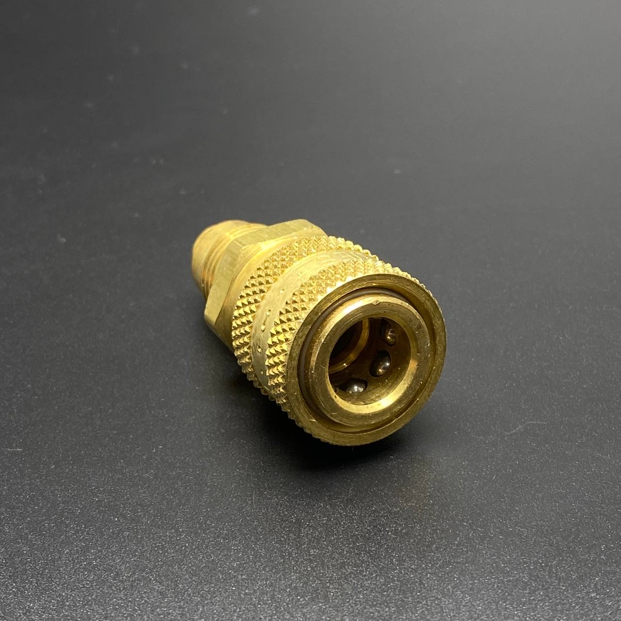 C61BFFE2-A4C4-41D8-BFB1-34110514BCEE