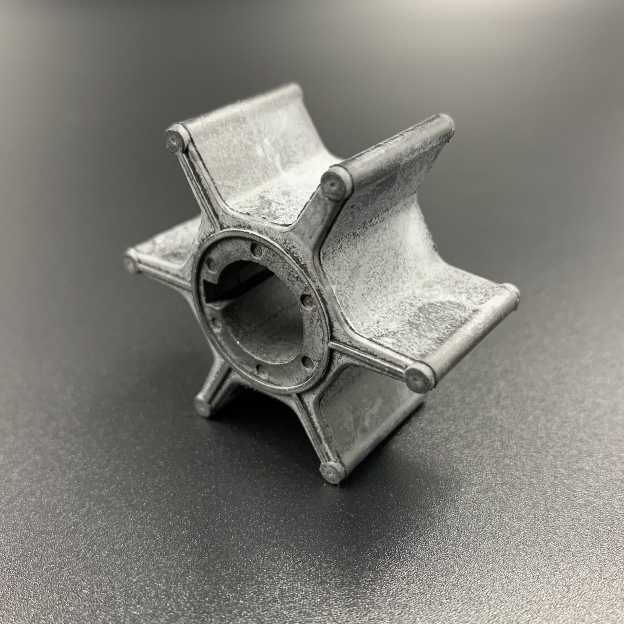 photo5415663060145778938