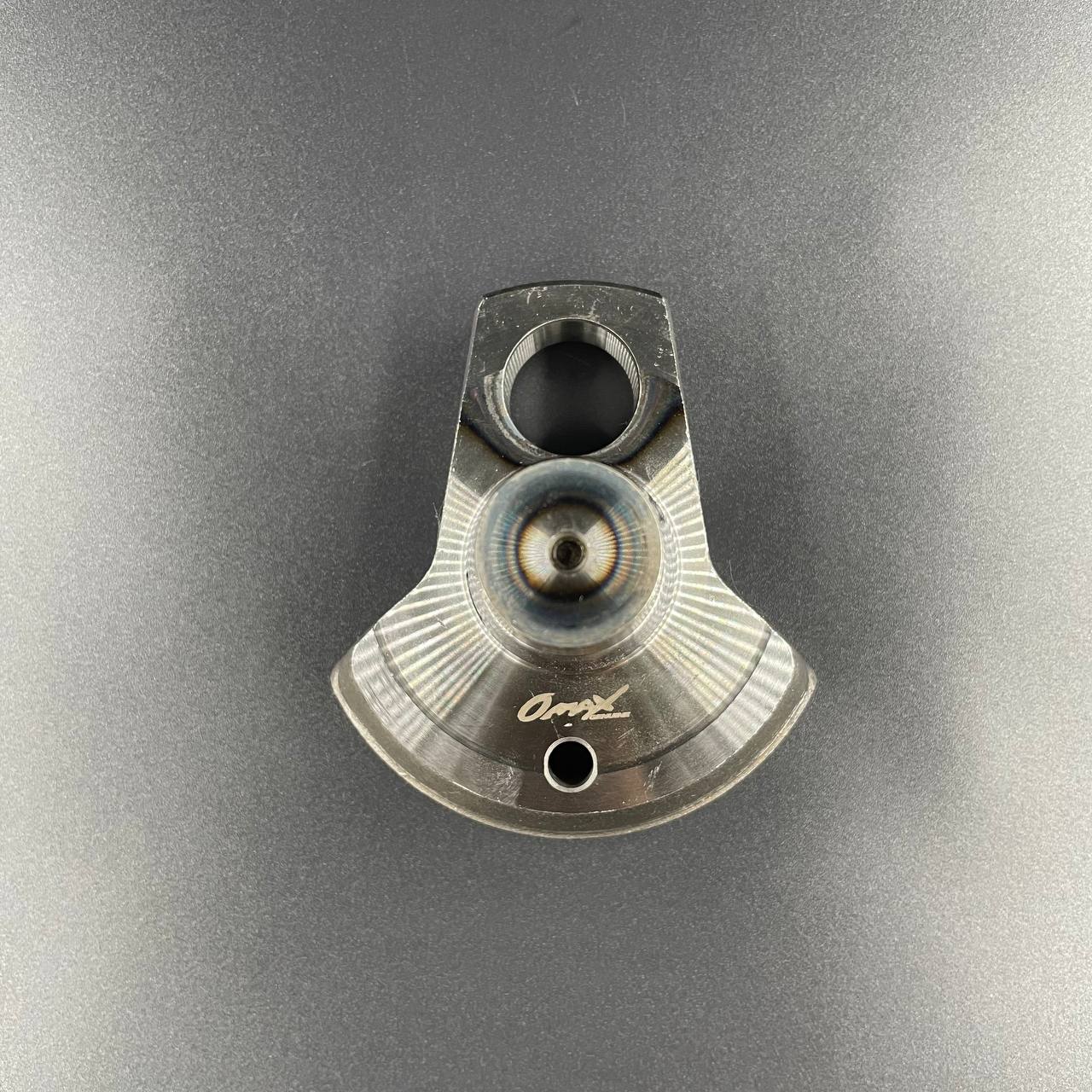 photo_5291800854778750778_y