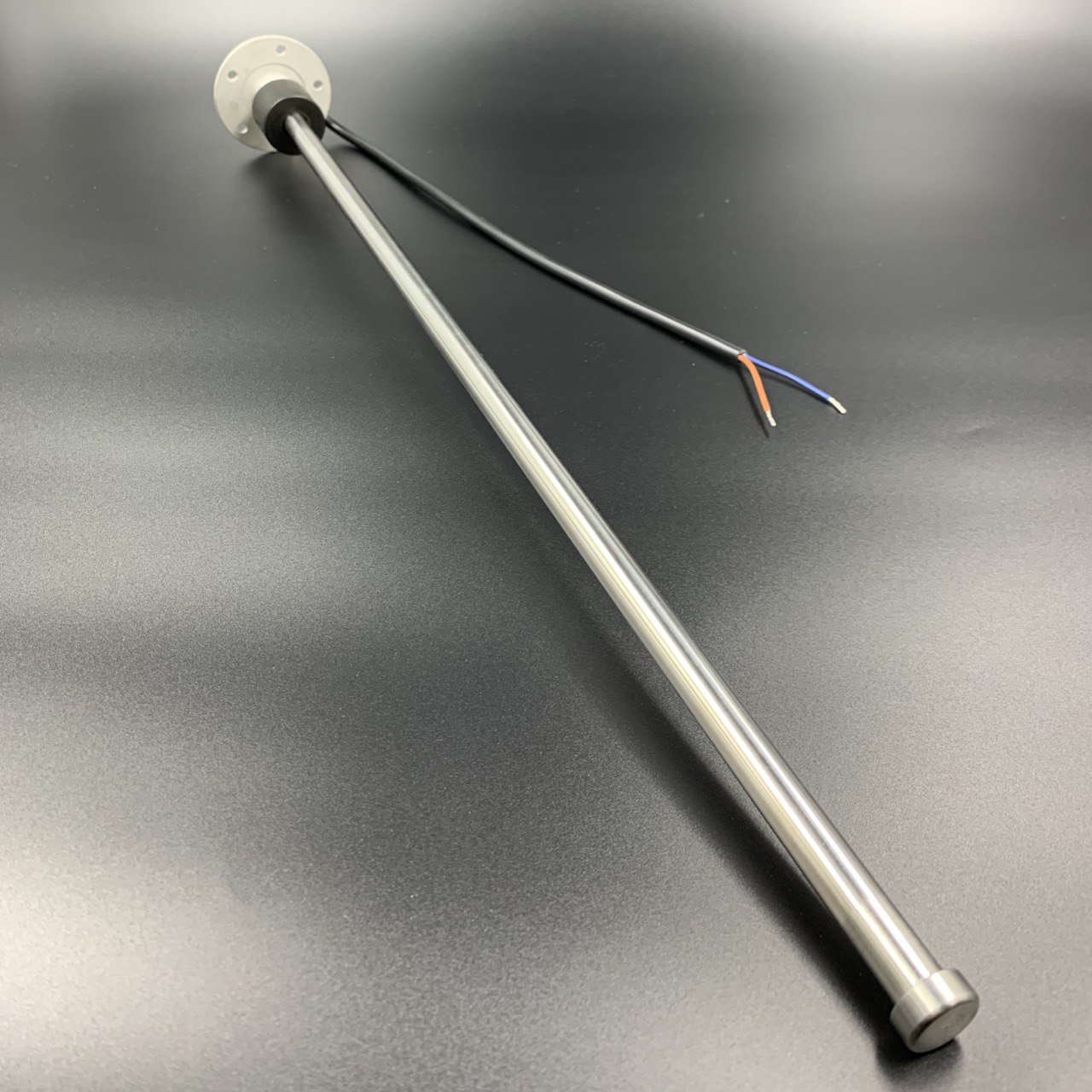 photo5305503518439879877