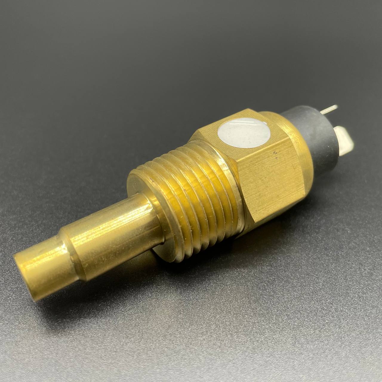 photo5341597092155601127