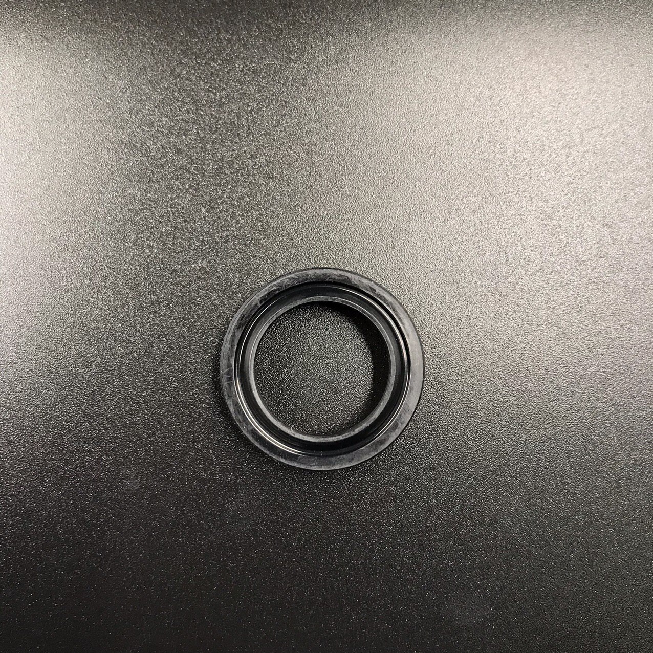 photo5303250859632733515