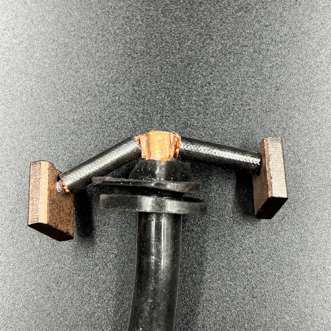 6A689205-E51C-4EE2-B5C8-D424254B0B53