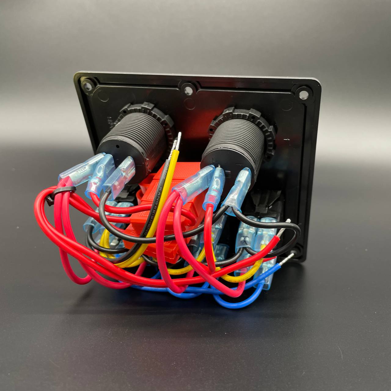 photo5292251972373688651