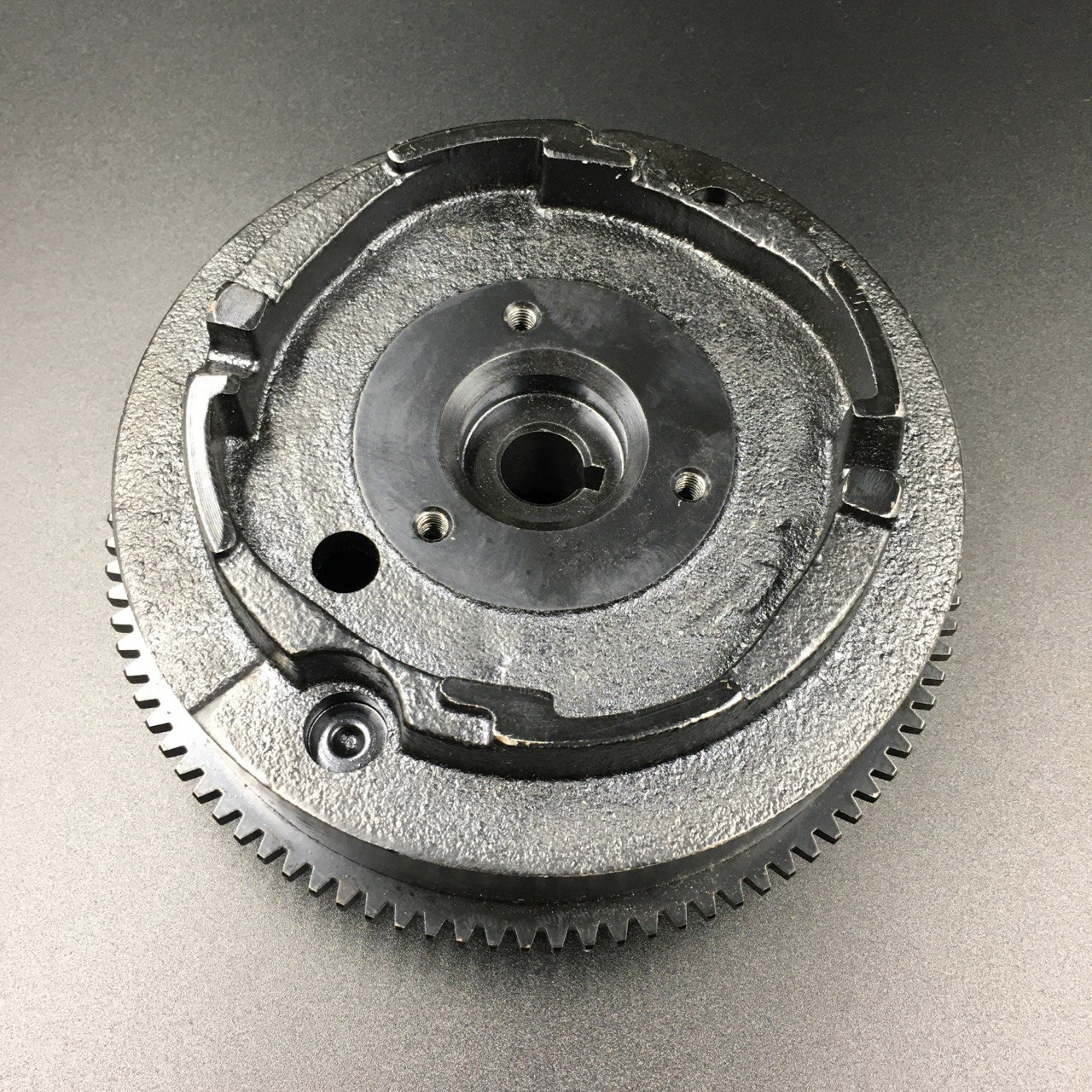 photo5449372484630588846