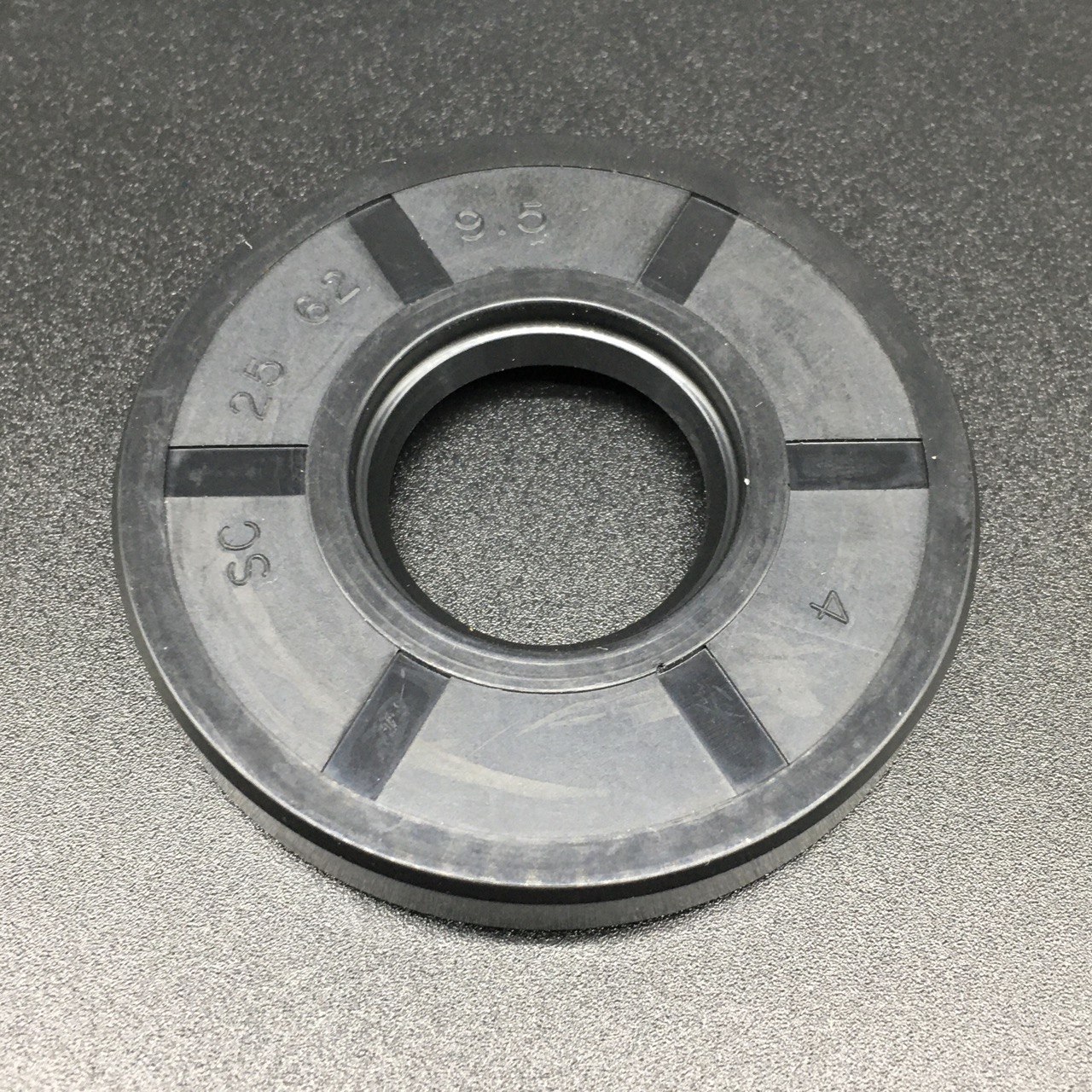 photo5271878704810799321