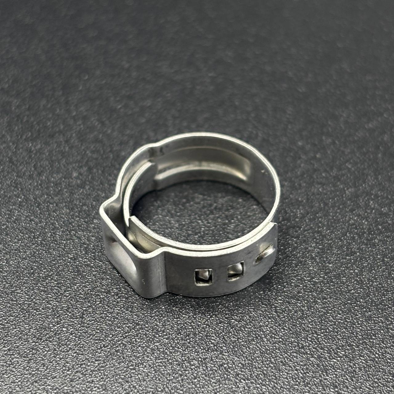 11DB8C7F-0D01-4361-AB35-A5282B7CA546