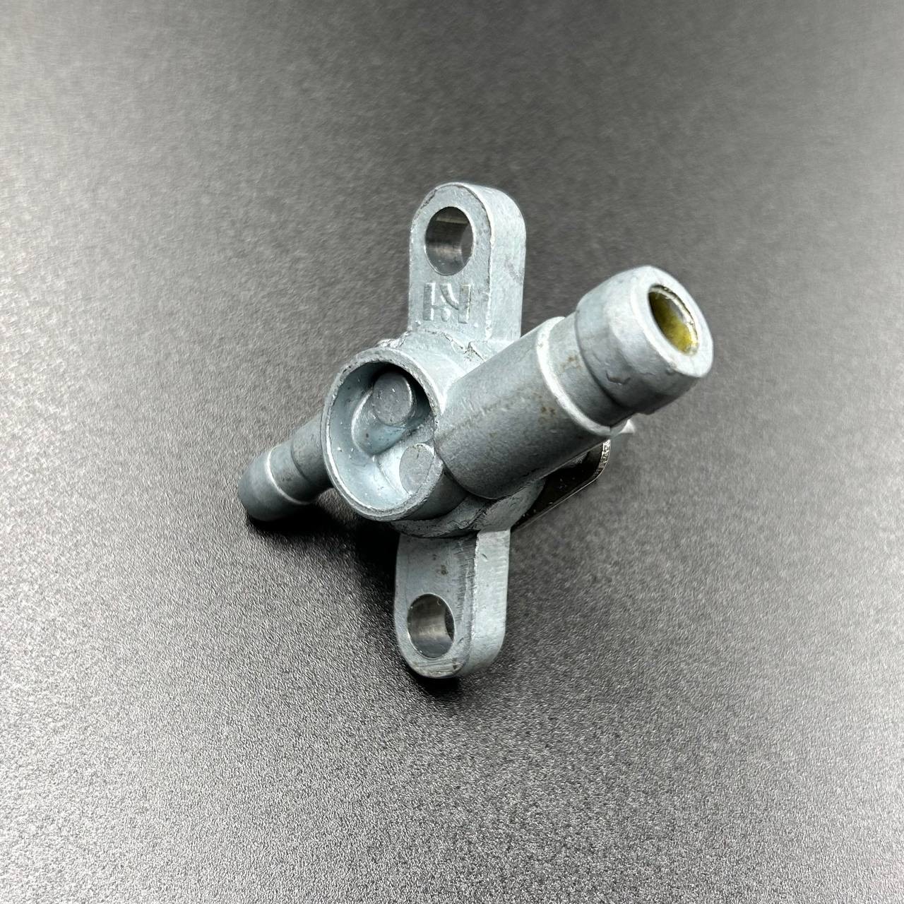 171C70F4-43B2-4024-9C5B-45C0E9A3FDDF