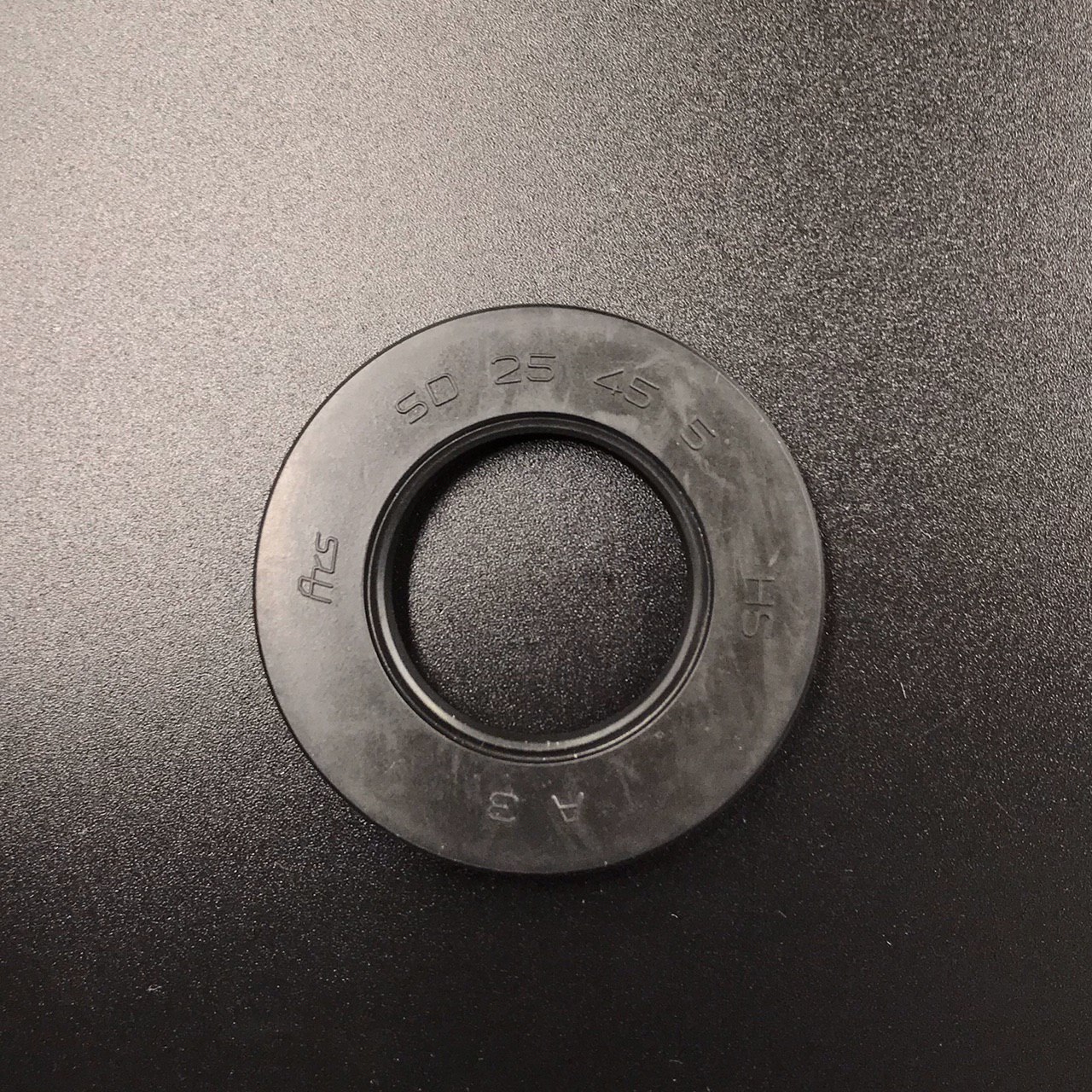 photo5316907339510558060