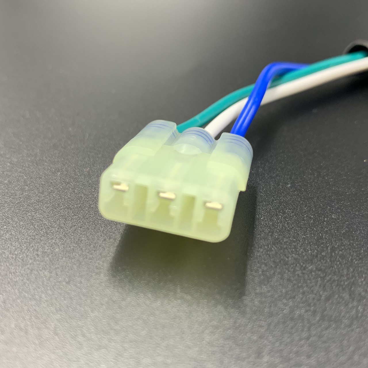 photo5201777867808159044