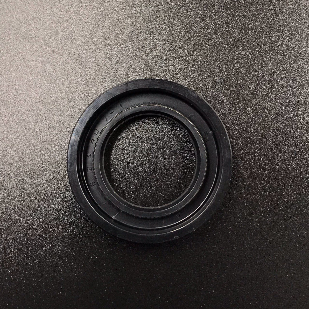 photo5316907339510558052