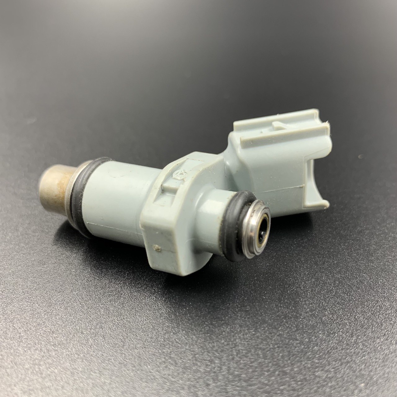 photo5415663060145778882