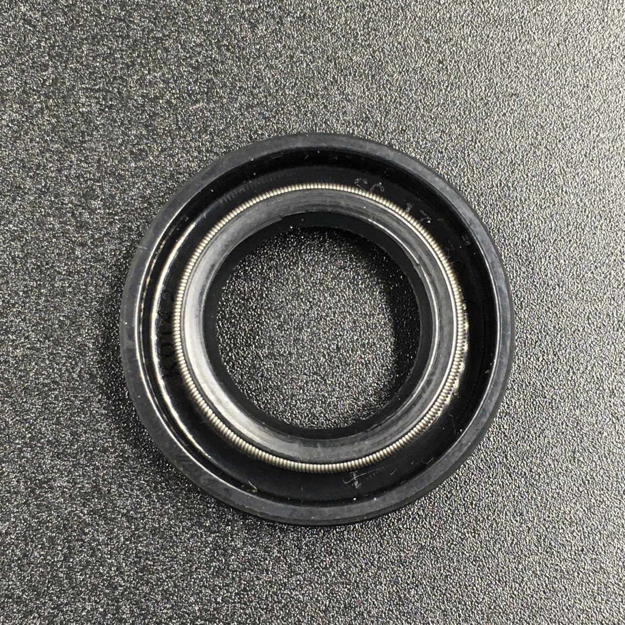 photo5370688503379243839