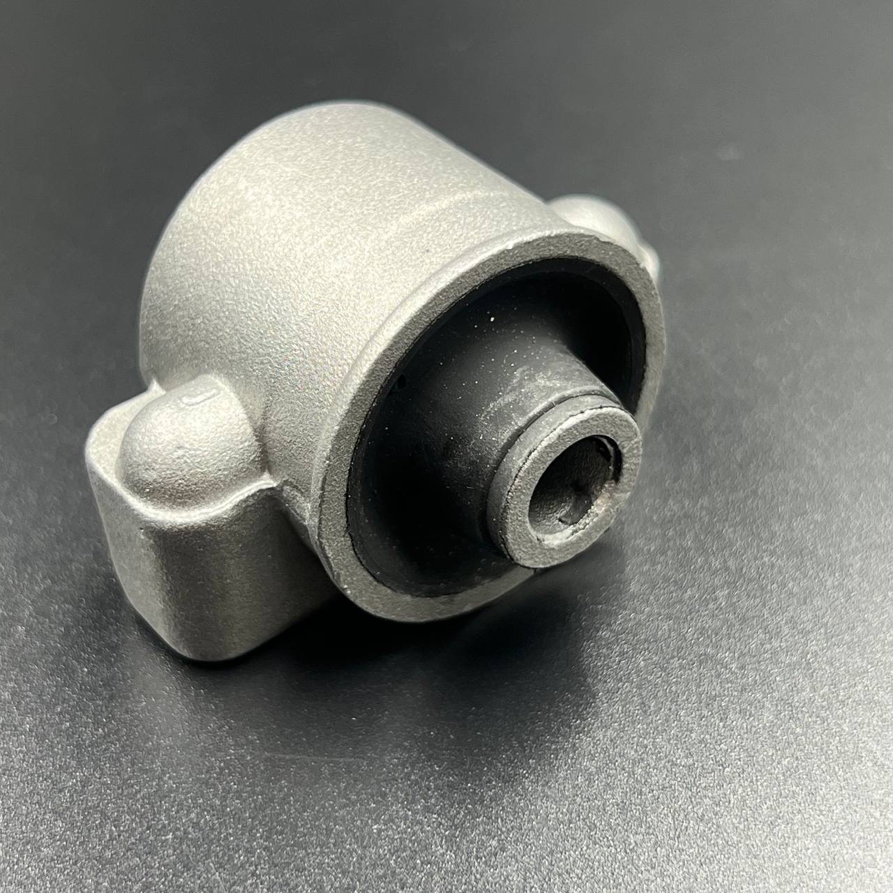 EFC219BD-5E95-48B8-84A6-F84700CE563F