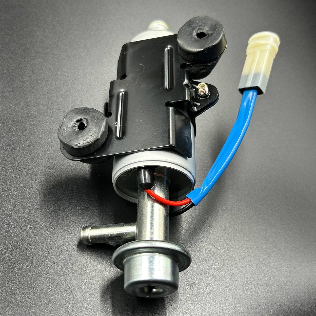 C4FE22C7-04B9-4EE8-AAB9-9E12C2A09807