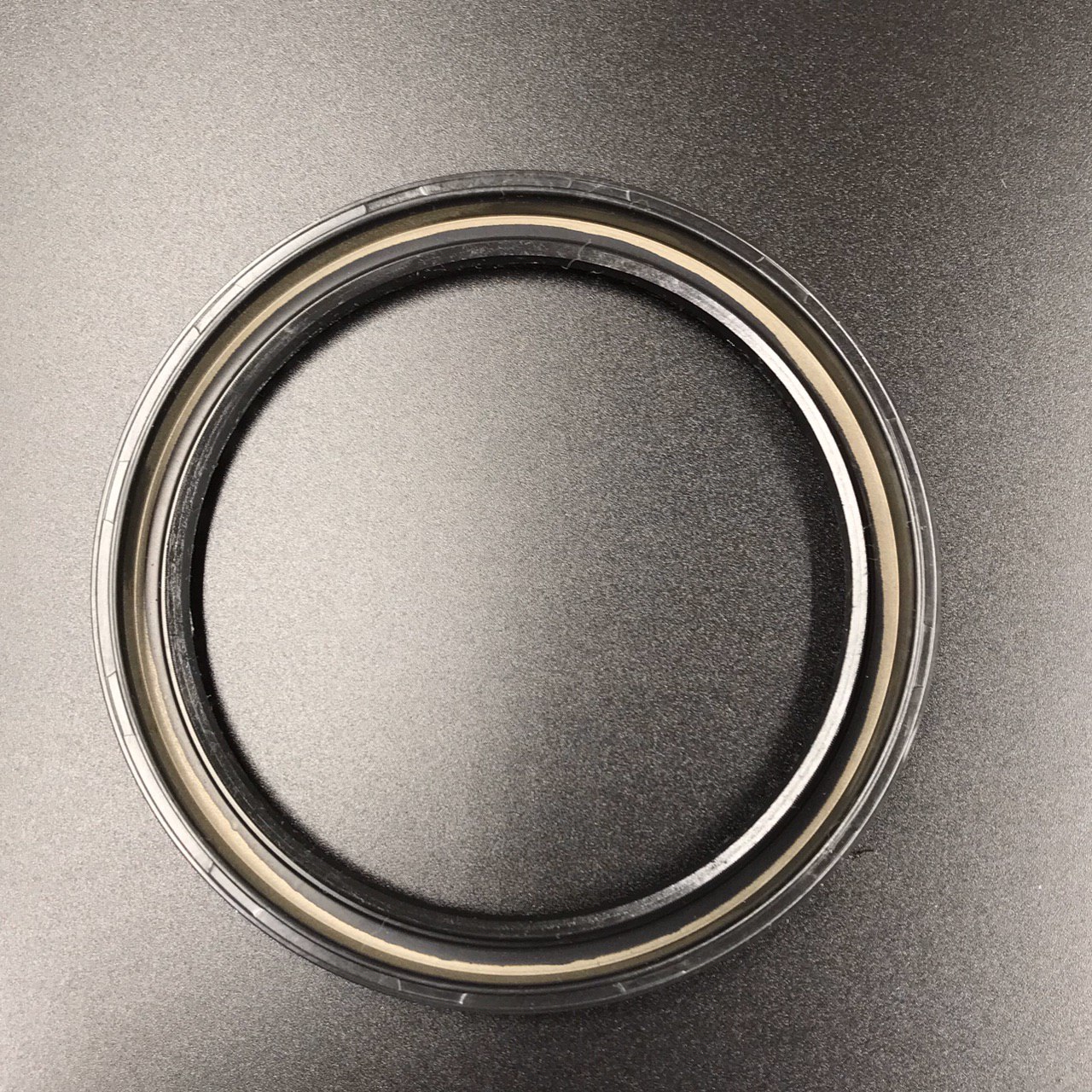 photo5316907339510557995