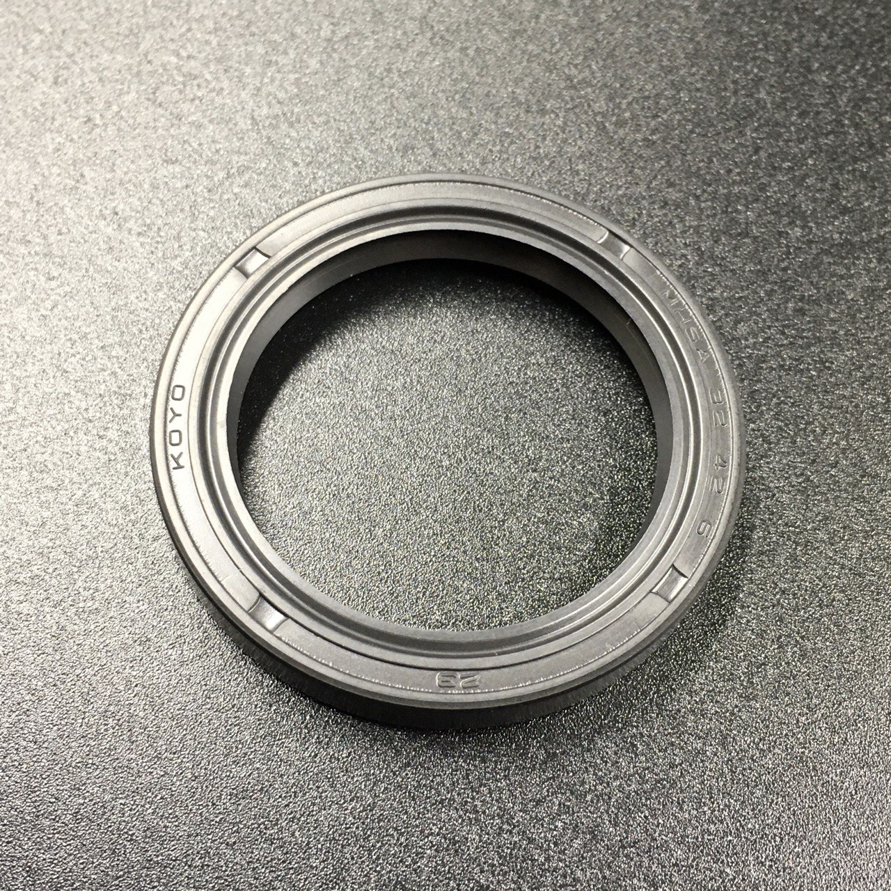 photo5462924240320835175