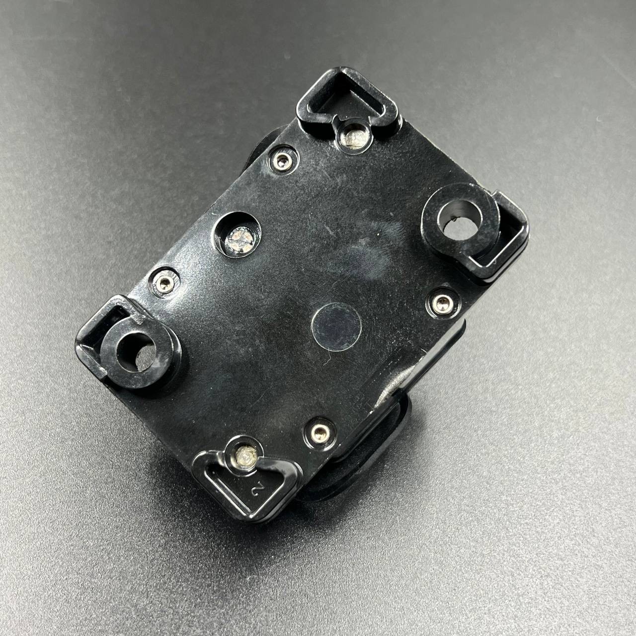 3752C551-38F3-4D0F-8779-583DF26D840C