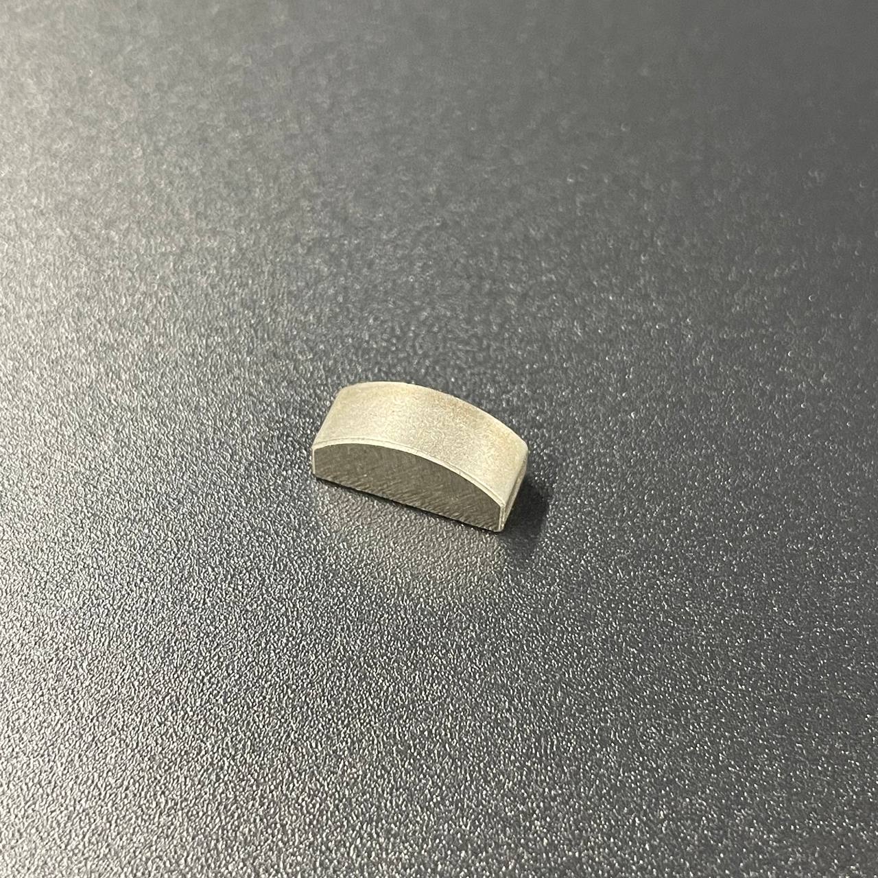 photo_5291800854778750950_y