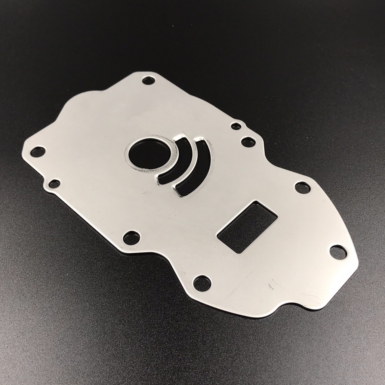 photo5303345099805142849